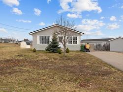 14 DEEP RIVER Drive  Charlottetown, PE C1C 1S1