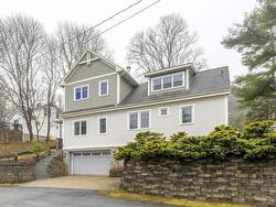 7 Craigmore Drive  Halifax, NS B3N 1M3