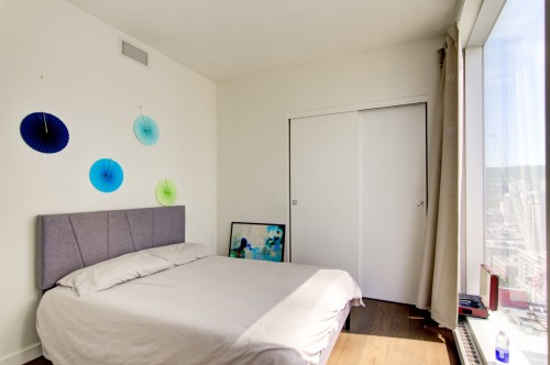 Chambre à coucher principale - 2409-1450 Boul. René-Lévesque O., Montréal (Ville-Marie), QC - Indoor Photo Showing Bedroom