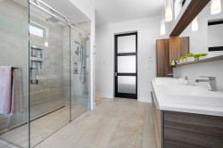 Master Bathroom - 