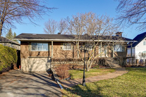 10275 Boul. des Mille-Îles  Laval (Saint-François), QC H7A 4C6
