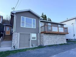 28 Spoon Cove Road Upper Island Cove, NL A0A 4E0