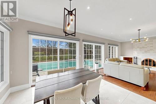2 Gilbert Drive, Aurora, ON - Indoor