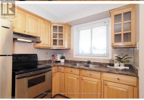 Main - 86 Overlea Crescent, Kitchener, ON - Indoor Photo Showing Kitchen With Double Sink