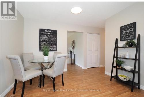Main - 86 Overlea Crescent, Kitchener, ON - Indoor Photo Showing Dining Room