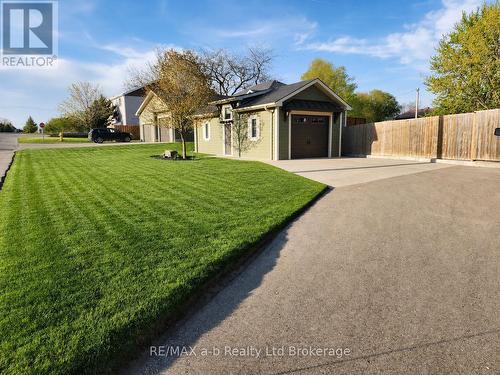 136 Maple Lane, Tillsonburg, ON - Outdoor