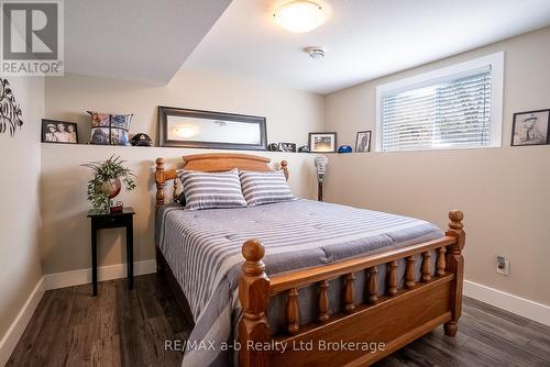 136 Maple Lane, Tillsonburg, ON - Indoor Photo Showing Bedroom