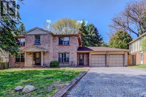 28 COBBLESTONE DRIVE  Markham, ON L3T 4E4