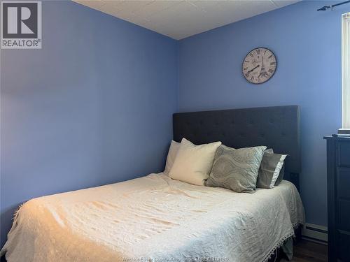 6647 Thornberry Crescent, Windsor, ON - Indoor Photo Showing Bedroom