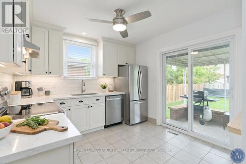 117 Glencarry Avenue, Hamilton, ON - Indoor Photo Showing Kitchen