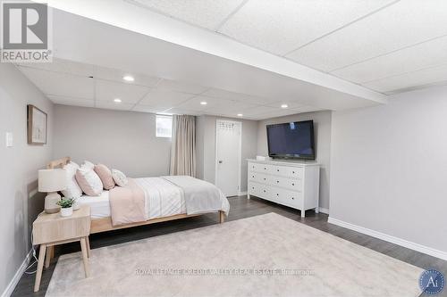 117 Glencarry Avenue, Hamilton, ON - Indoor Photo Showing Bedroom