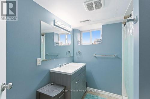 117 Glencarry Avenue, Hamilton, ON - Indoor Photo Showing Bathroom