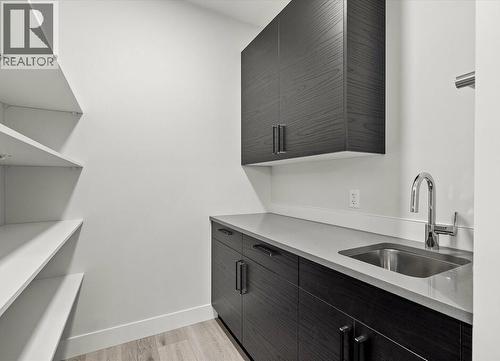1221 Lone Pine Drive, Kelowna, BC 