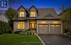 768 DUCHESS DRIVE  Mississauga (Lakeview), ON L4Y 1H7