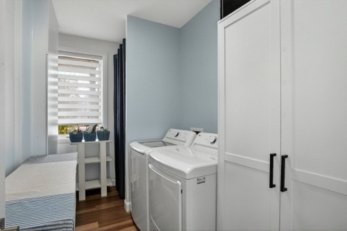 Salle de lavage - 141 Rue Graham, Shawinigan, QC 
