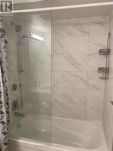 1418 - 158 Front Street E, Toronto, ON - Indoor Photo Showing Bathroom