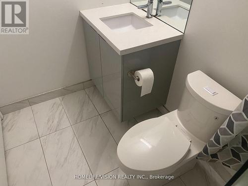 1418 - 158 Front Street E, Toronto, ON - Indoor Photo Showing Bathroom