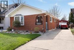 845 GLIDDEN Windsor, ON N8S 2N6
