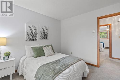 4 Suncoast Drive W, Goderich (Goderich (Town)), ON - Indoor Photo Showing Bedroom