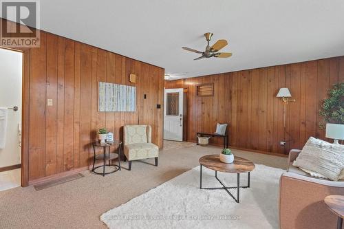 4 Suncoast Drive W, Goderich (Goderich (Town)), ON - Indoor Photo Showing Living Room