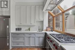 18 TRANBY AVENUE Toronto, ON M5R 1N5