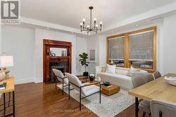 MAIN - 479 BRUNSWICK AVENUE Toronto, ON M5R 2Z6