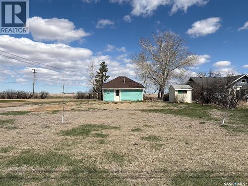 225 1St Avenue W, Frontier, SK - Outdoor