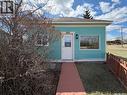225 1St Avenue W, Frontier, SK  - Outdoor 
