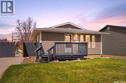 1542 Vaughan STREET Moose Jaw, SK S6H 6S8