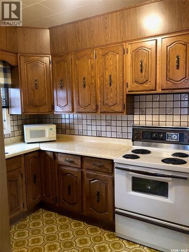 309 Fifth Avenue E, Canora, SK - Indoor Photo Showing Kitchen