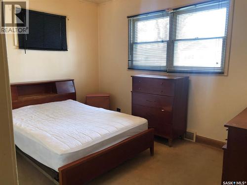 309 Fifth Avenue E, Canora, SK - Indoor Photo Showing Bedroom