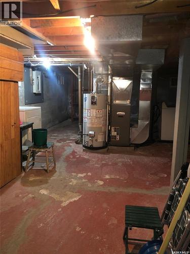309 Fifth Avenue E, Canora, SK - Indoor Photo Showing Basement