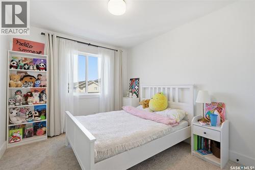 165 Rosewood Boulevard E, Saskatoon, SK - Indoor Photo Showing Bedroom