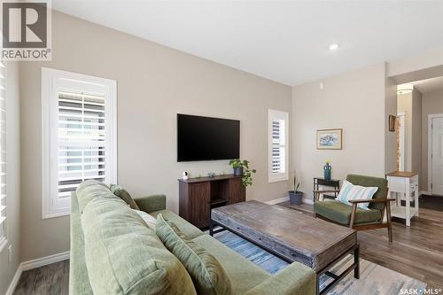 49 115 Veltkamp Crescent, Saskatoon, SK - Indoor Photo Showing Living Room