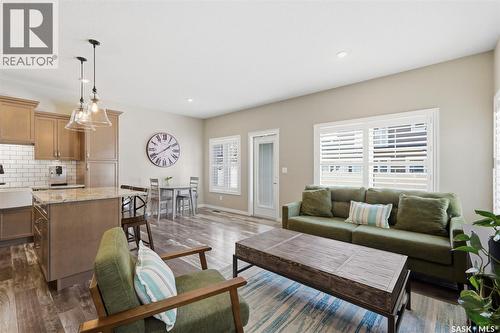 49 115 Veltkamp Crescent, Saskatoon, SK - Indoor Photo Showing Living Room