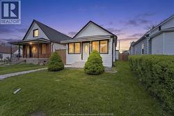 414 PARENT AVENUE Windsor, ON N9A 2C1