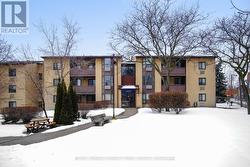 104 - 3835 LAKE SHORE BOULEVARD W Toronto, ON M8W 1R2