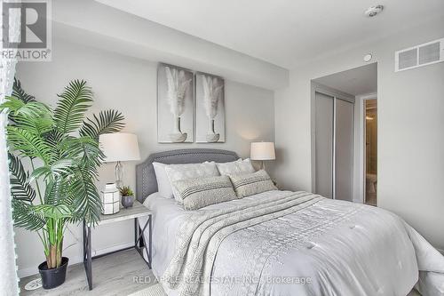110 - 600 Alex Gardner Circle, Aurora, ON - Indoor Photo Showing Bedroom