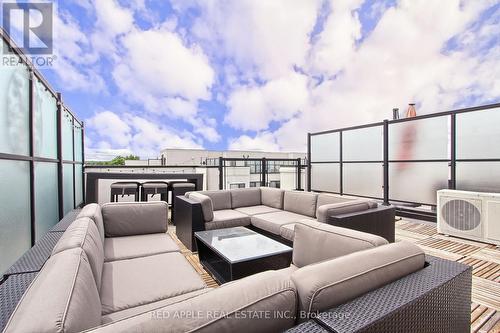 110 - 600 Alex Gardner Circle, Aurora, ON - Outdoor With Balcony With Exterior