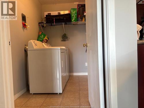 3160 Wildwood Unit# 320, Windsor, ON - Indoor Photo Showing Laundry Room