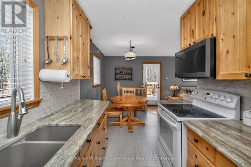 194 Sawlog Point Road, Tiny, ON - Indoor Photo Showing Kitchen With Double Sink