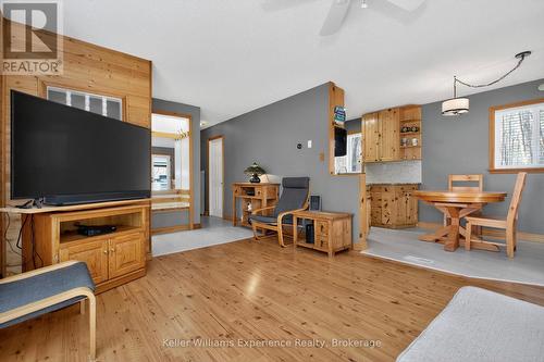 194 Sawlog Point Road, Tiny, ON - Indoor