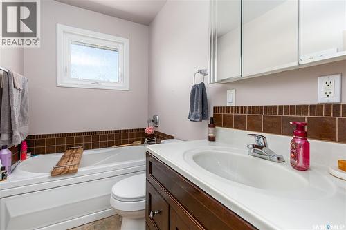 1267 Maybery Crescent, Moose Jaw, SK - Indoor Photo Showing Bathroom