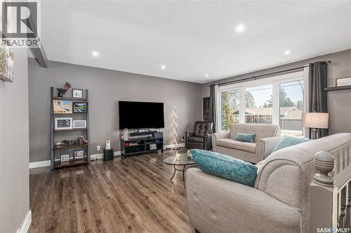 1267 Maybery Crescent, Moose Jaw, SK - Indoor Photo Showing Living Room