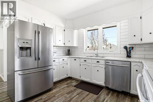 230 Prairie Avenue, Briercrest, SK - Indoor Photo Showing Kitchen