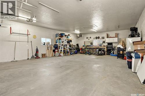 230 Prairie Avenue, Briercrest, SK - Indoor Photo Showing Garage