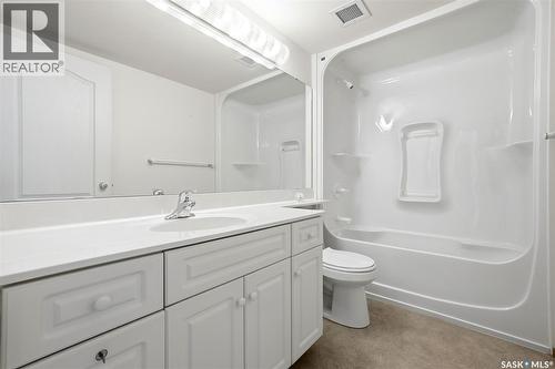 236 2530 25Th Avenue, Regina, SK - Indoor Photo Showing Bathroom