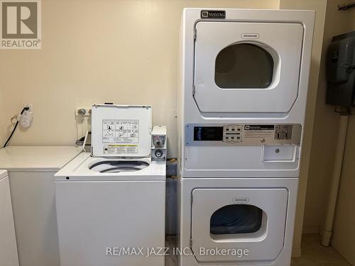 416 Gill Street, Orillia, ON - Indoor Photo Showing Laundry Room
