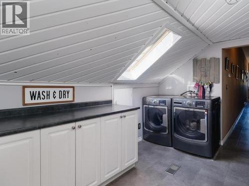 2001 Centennial Street, Whitehorse, YT - Indoor Photo Showing Laundry Room