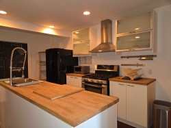 2-4494 Rue Ontario E.  Montréal (Mercier/Hochelaga-Maisonneuve), QC H1V 1K7